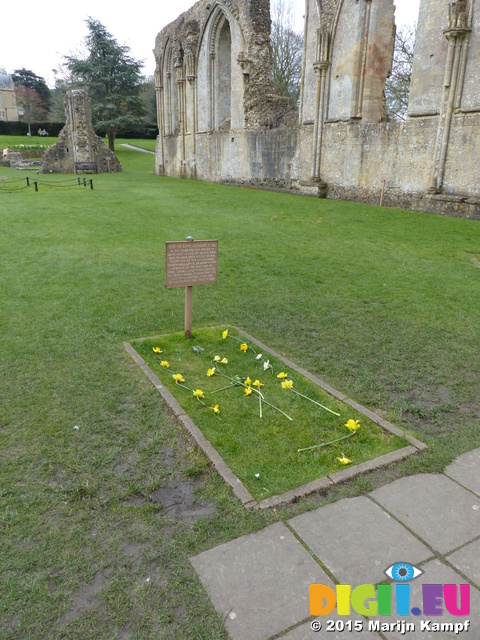 FZ012975 King Arthurs grave